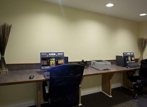 Holiday Inn Express Hotel and Suites Boston TD Garden - Photo4