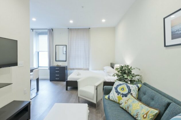 Modern Downtown Crossing Suites by Sonder - Photo4