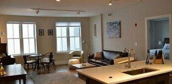 Saint George South End Luxury 1 Bedroom Apartment by Spare Suite Inc - Photo2