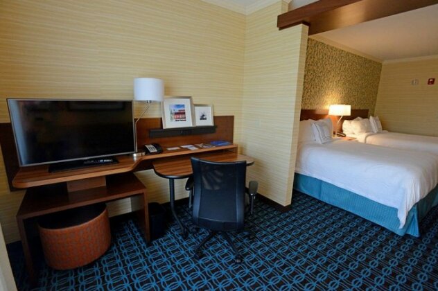 Fairfield Inn & Suites by Marriott Bowling Green - Photo3