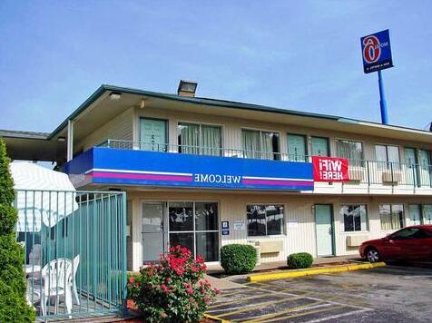 Motel 6 Bowling Green - Kentucky - Photo2