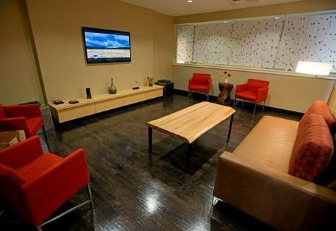 TownePlace Suites by Marriott Bowling Green - Photo3