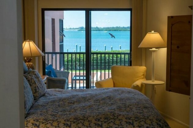 Coquina Moorings Two Bedroom Apartment 102 - Photo4