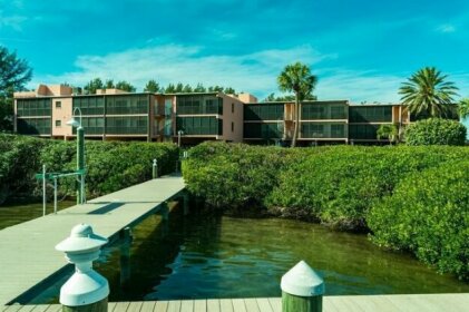 Coquina Moorings Two Bedroom Apartment 102