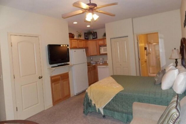Royal Links at 1000 Hills Walk-in Two Bedroom - Photo2
