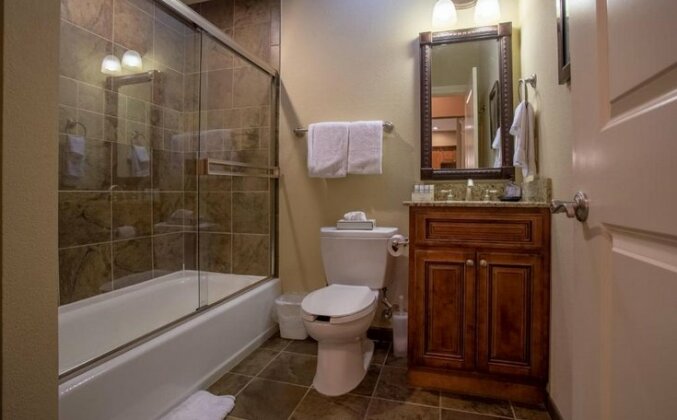 Stayin Classy 2 Bedrooms 2 Bathrooms Condo - Photo5