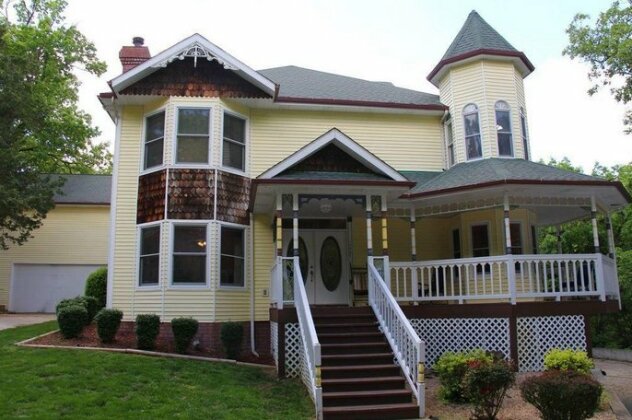 The Barnabas House Bed & Breakfast
