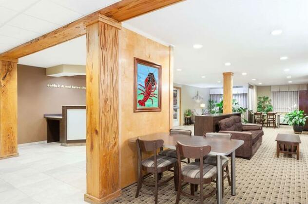 Microtel Inn & Suites by Wyndham Breaux Bridge - Photo3