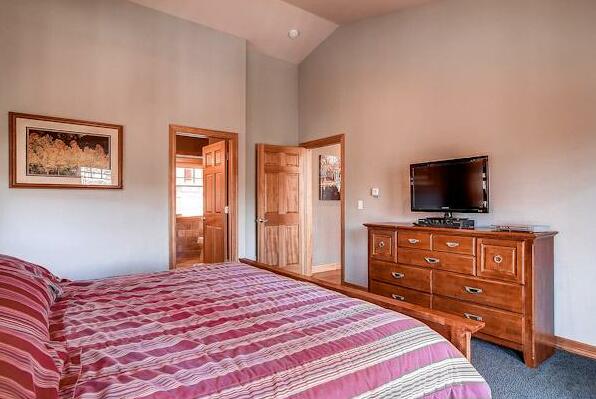 Blue Jay Home by Colorado Rocky Mountain Resorts - Photo4