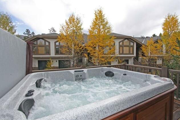 One Breckenridge Place Townhomes by Great Western Lodging - Photo2