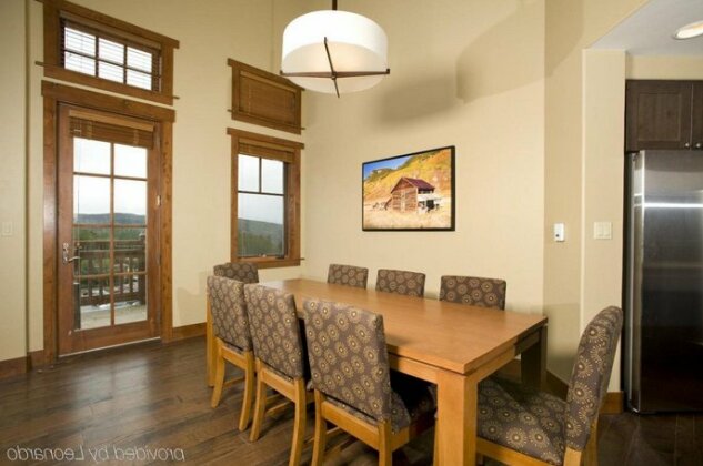 One Ski Hill Place by Pinnacle Lodging - Photo5