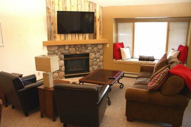 Tyra II by Peak Property Management - Photo2