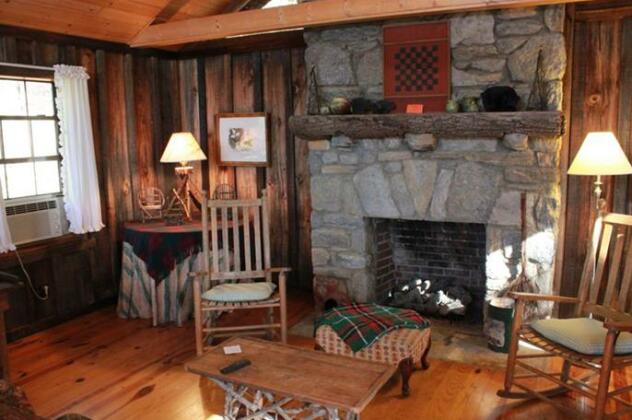 Deerwoode Lodge and Cabins - Photo3