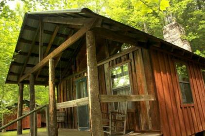 Deerwoode Lodge and Cabins