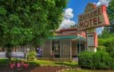 The Sunset Motel Brevard