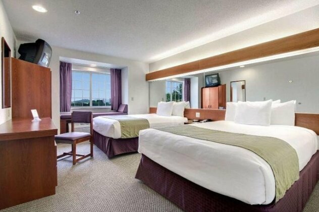 Microtel Inn & Suites by Wyndham Bridgeport - Photo2