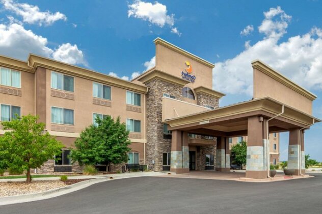 Comfort Inn & Suites Denver Northeast Brighton - Photo2