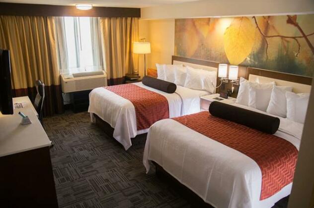 Best Western Premier Milwaukee-Brookfield Hotel & Suites - Photo5