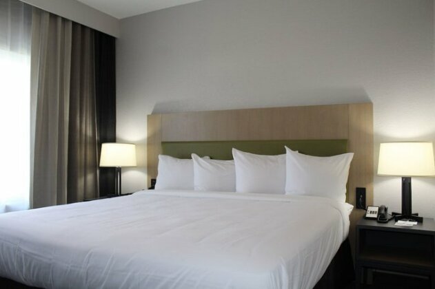 Country Inn & Suites by Radisson Brooklyn Center MN - Photo5