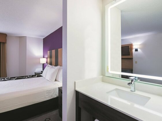 La Quinta Inn & Suites Minneapolis Northwest - Photo5