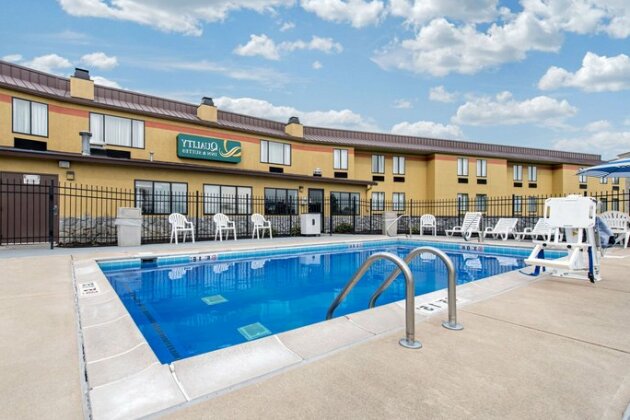 Quality Inn Indianapolis-Brownsburg - Indianapolis West - Photo2