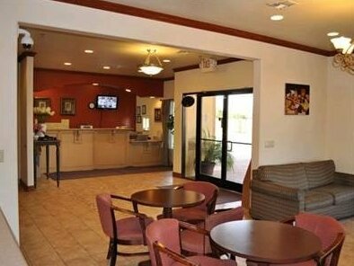 Boca Chica Inn and Suites - Photo2