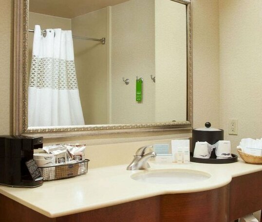 Hampton Inn and Suites-Brownsville - Photo4