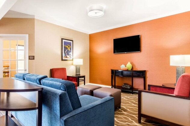 Comfort Inn & Suites Bryant - Benton - Photo3