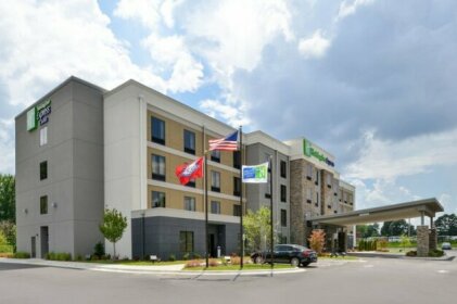 Holiday Inn Express and Suites Bryant - Benton Area