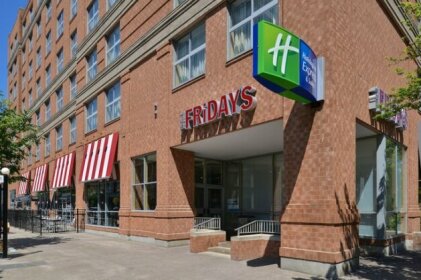 Holiday Inn Express & Suites Buffalo Downtown