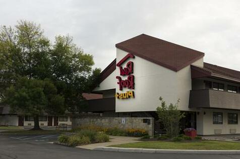 Red Roof Inn PLUS+ University at Buffalo - Amherst - Photo2