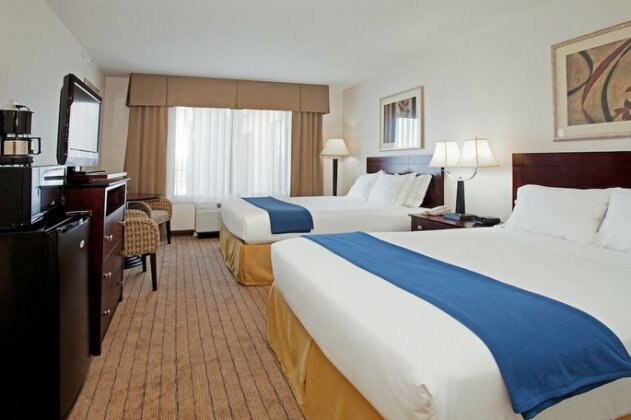 Holiday Inn Express & Suites Buffalo - Photo5