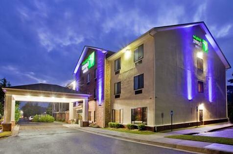 Holiday Inn Express Hotel & Suites Buford NE - Lake Lanier Area - Photo3