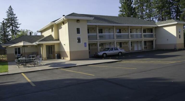Shasta Pines Motel - Photo2