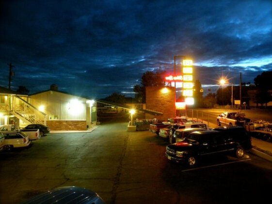 Silver Spur Motel Burns - Photo4