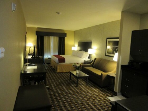Holiday Inn Express & Suites Butler - Photo4
