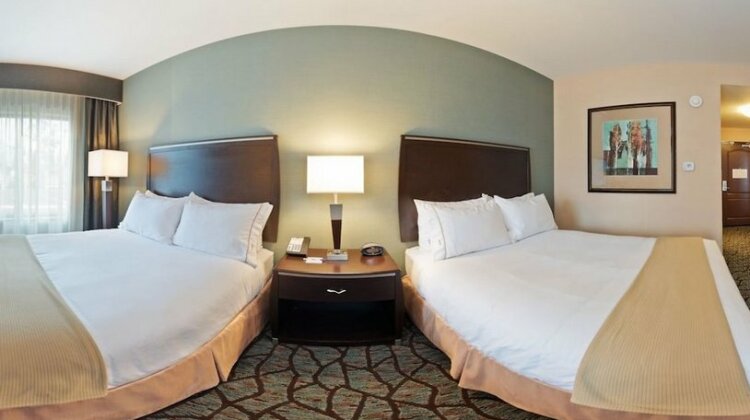 Holiday Inn Express Hotel & Suites Butte - Photo5