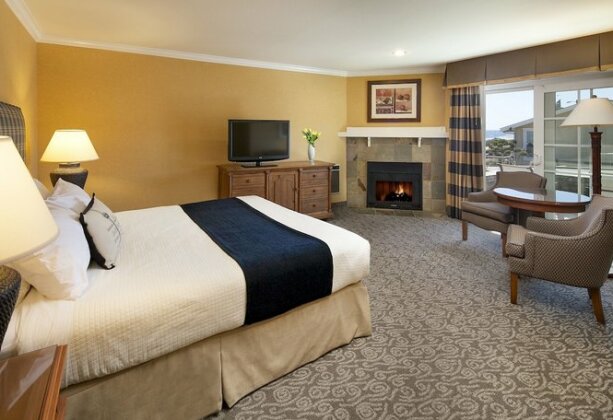 Fireside Inn on Moonstone Beach - Photo4