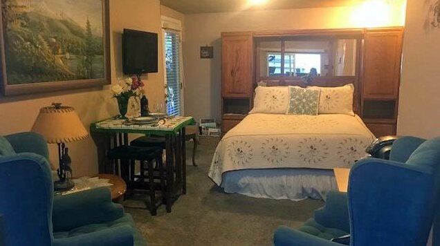 Her Castle Bed and Breakfast