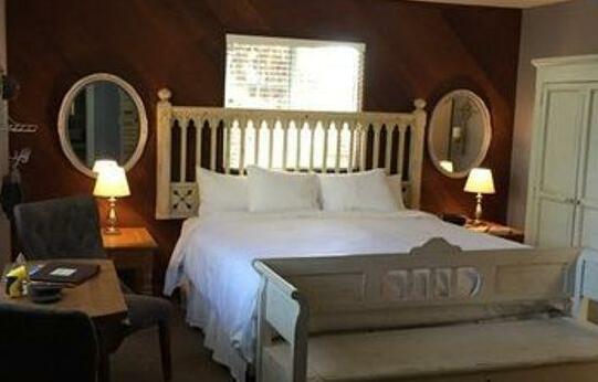 J Patrick House Bed and Breakfast Inn - Photo2