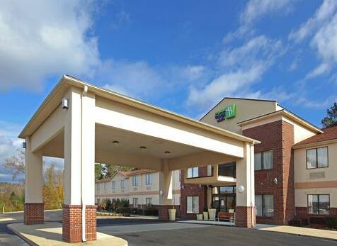 Holiday Inn Express Hotel & Suites Camden - Photo2