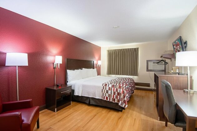 Red Roof Inn Cameron - Photo2