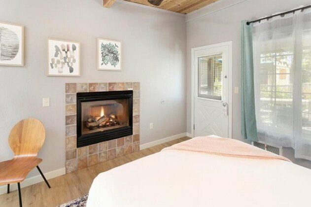 Inn at Haystack Rock - Photo5
