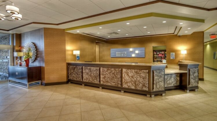 Holiday Inn Express & Suites Pittsburgh SW/Southpointe - Photo3