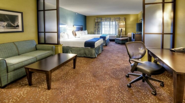 Holiday Inn Express & Suites Pittsburgh SW/Southpointe - Photo5