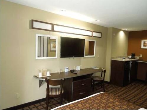 Microtel Inn and Suites North Canton - Photo3