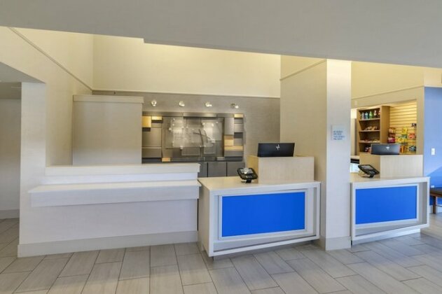 Holiday Inn Express Cape Coral-Fort Myers Area - Photo3