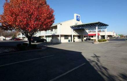 Americas Best Value Inn and Suites Carbondale