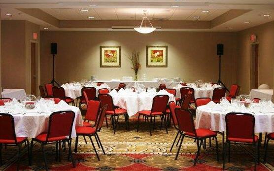 Holiday Inn Carbondale-Conference Center - Photo3