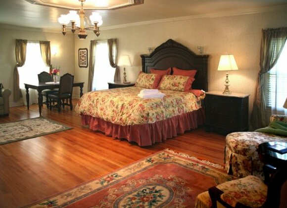 R R Thompson House Bed & Breakfast - Photo4